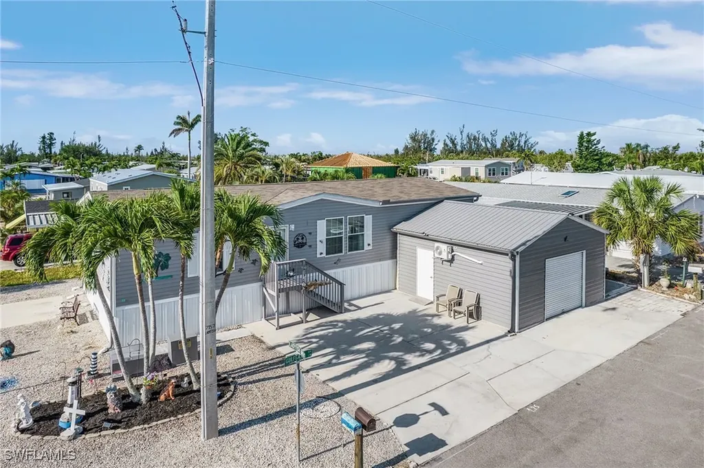 7157 Ladyfish Drive St. James City FL 33956