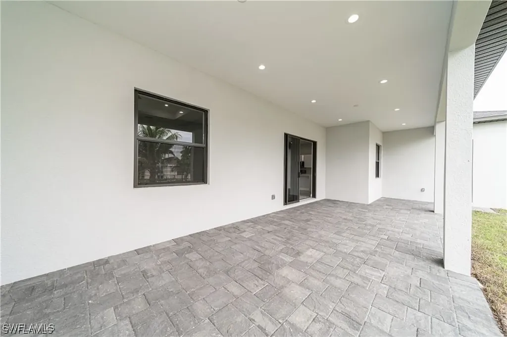 2509 SW 37th Terrace Cape Coral FL 33914
