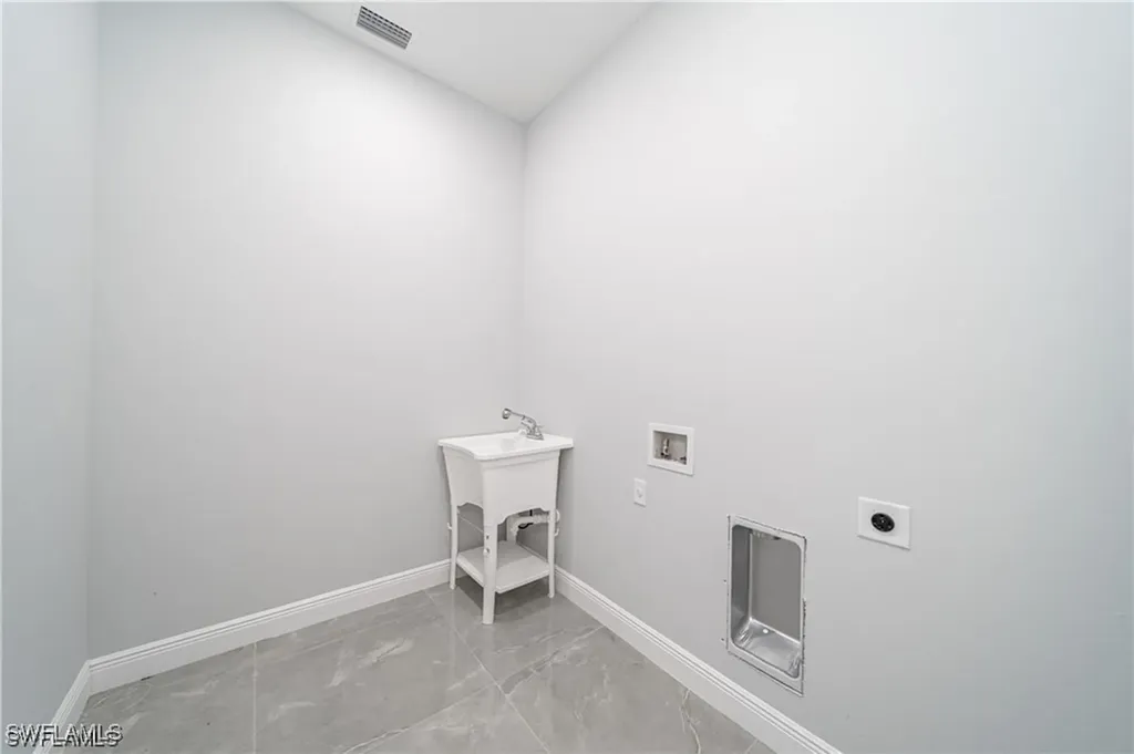 2509 SW 37th Terrace Cape Coral FL 33914