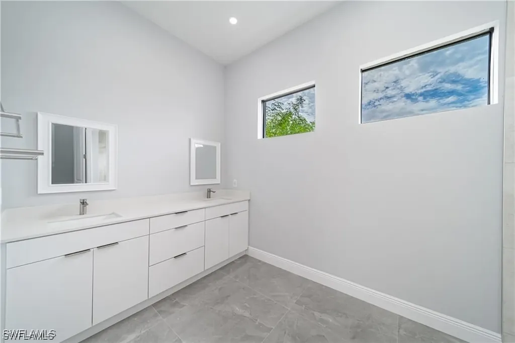 2509 SW 37th Terrace Cape Coral FL 33914