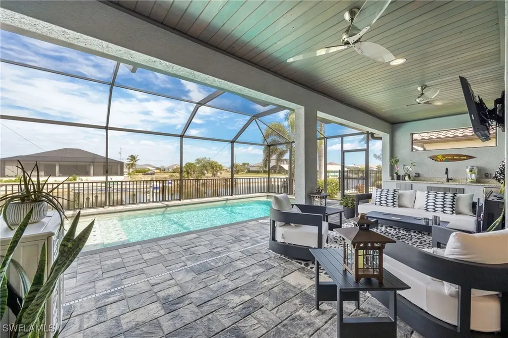 1707 NW 38th Avenue Cape Coral FL 33993