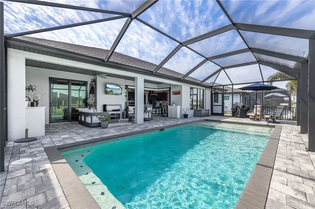 1707 NW 38th Avenue Cape Coral FL 33993