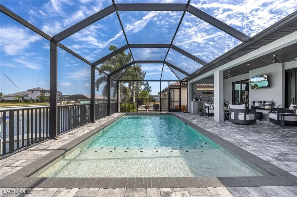 1707 NW 38th Avenue Cape Coral FL 33993