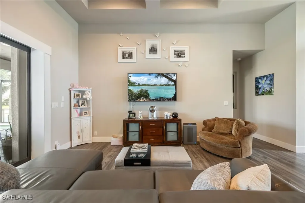 1707 NW 38th Avenue Cape Coral FL 33993