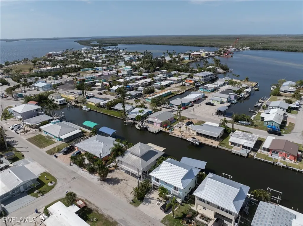 11476 May Street Matlacha FL 33993