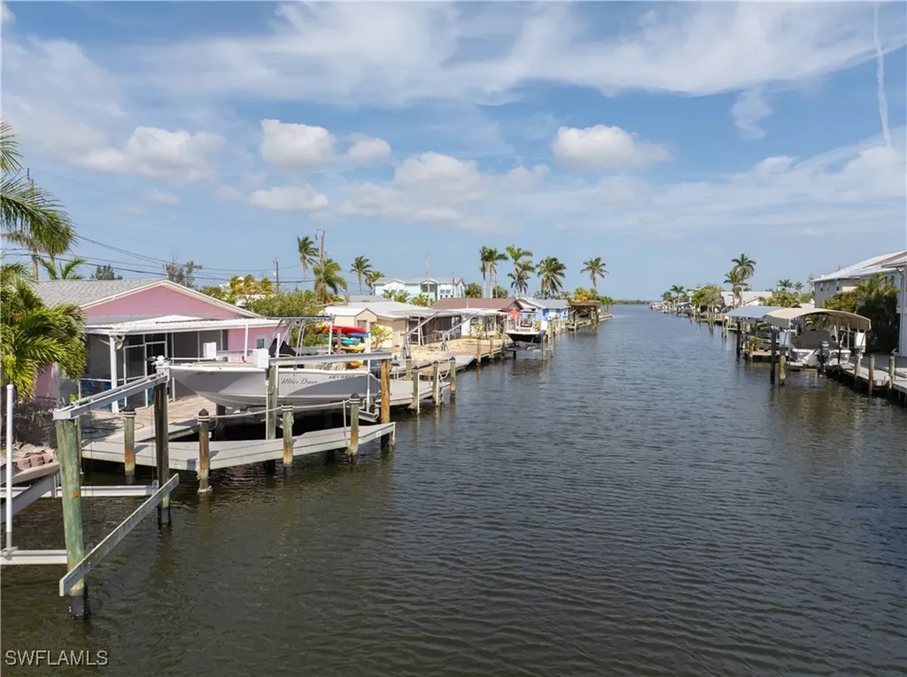 11476 May Street Matlacha FL 33993
