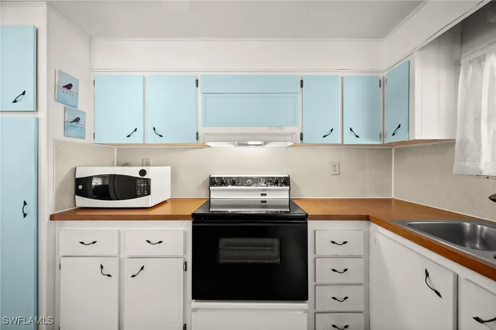 65 San Remo Circle Naples FL 34112