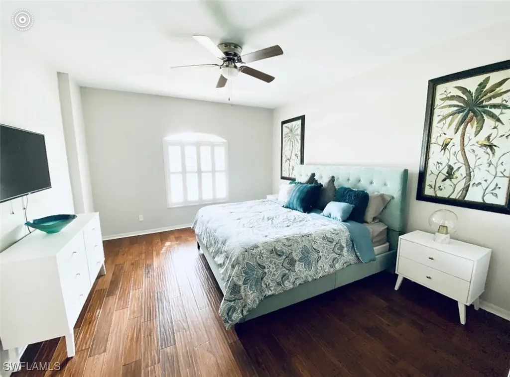 2017 Cape Coral Parkway W Cape Coral FL 33914