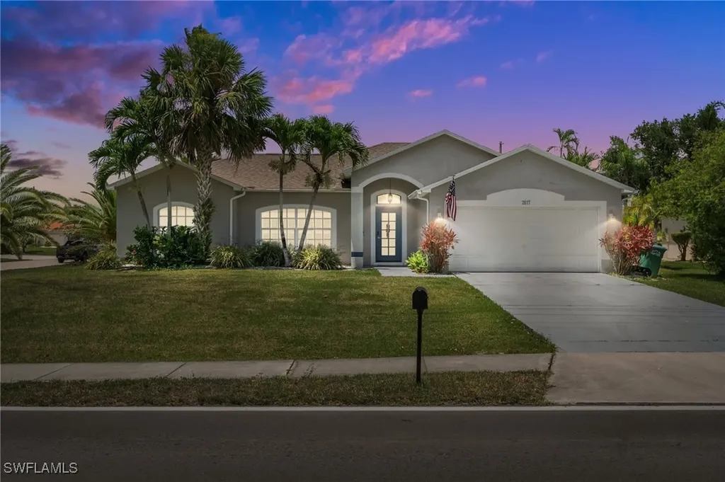 2017 Cape Coral Parkway W Cape Coral FL 33914
