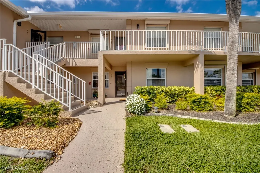 15011 Arbor Lakes Drive E North Fort Myers FL 33917