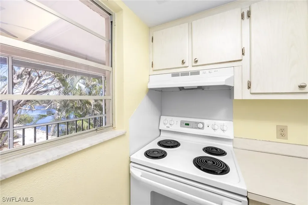 1610 Middle Gulf Drive Sanibel FL 33957