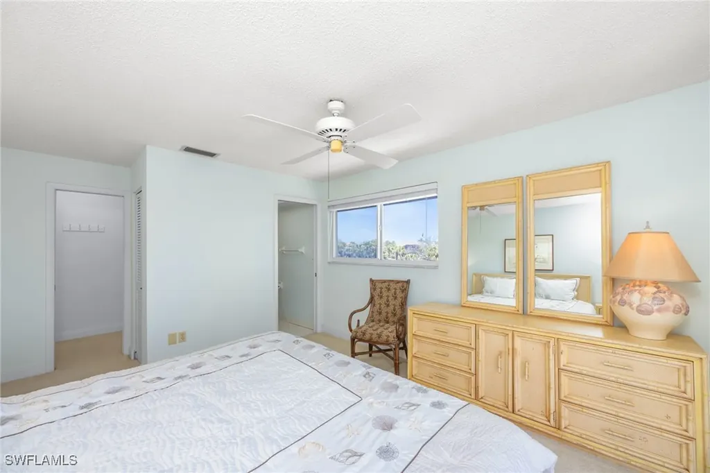 1610 Middle Gulf Drive Sanibel FL 33957