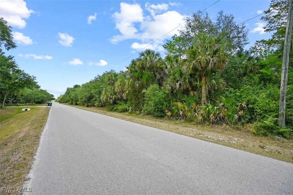 000 33rd Avenue NW Naples FL 34120