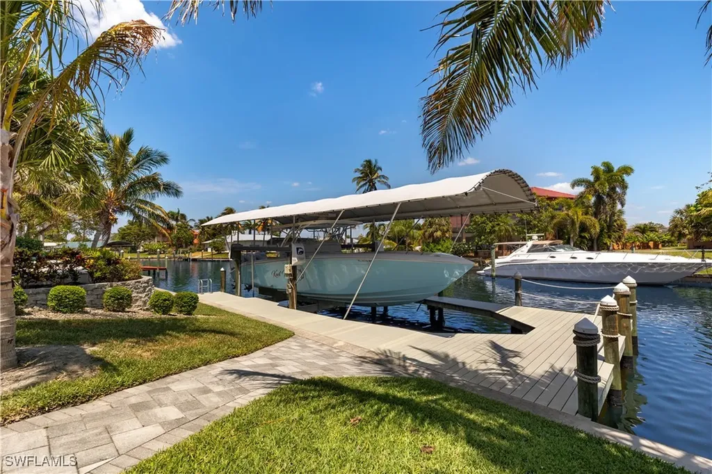 6617 Joanna Circle Fort Myers FL 33919