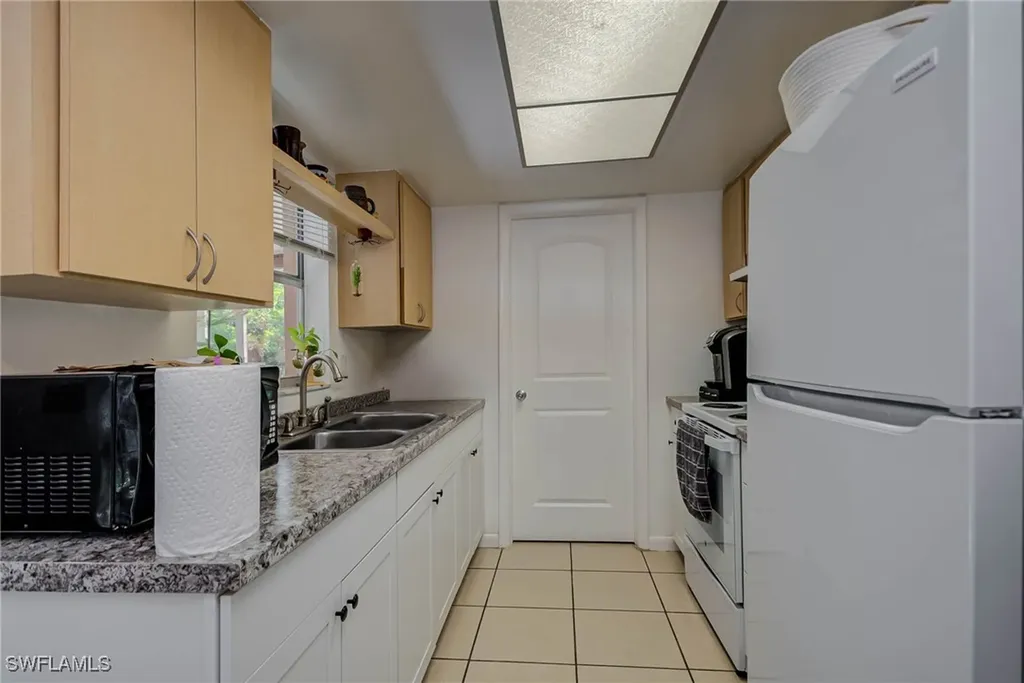 2215 Marilyn Lane Fort Myers FL 33905