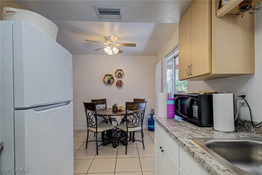 2215 Marilyn Lane Fort Myers FL 33905