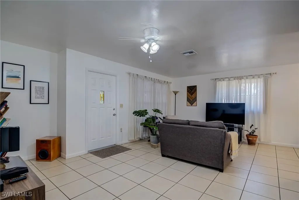 2215 Marilyn Lane Fort Myers FL 33905