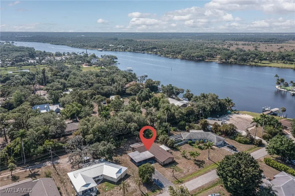 2215 Marilyn Lane Fort Myers FL 33905