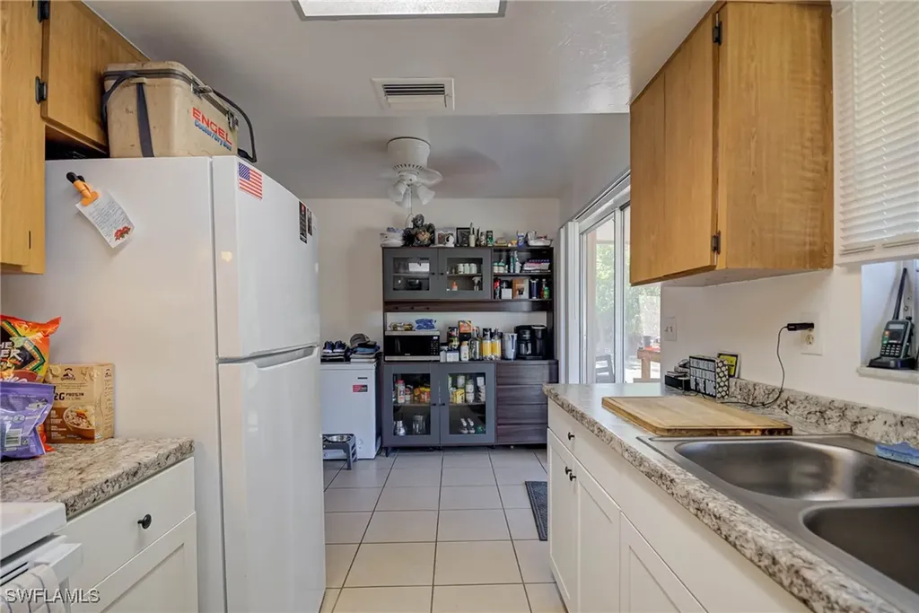 2215 Marilyn Lane Fort Myers FL 33905