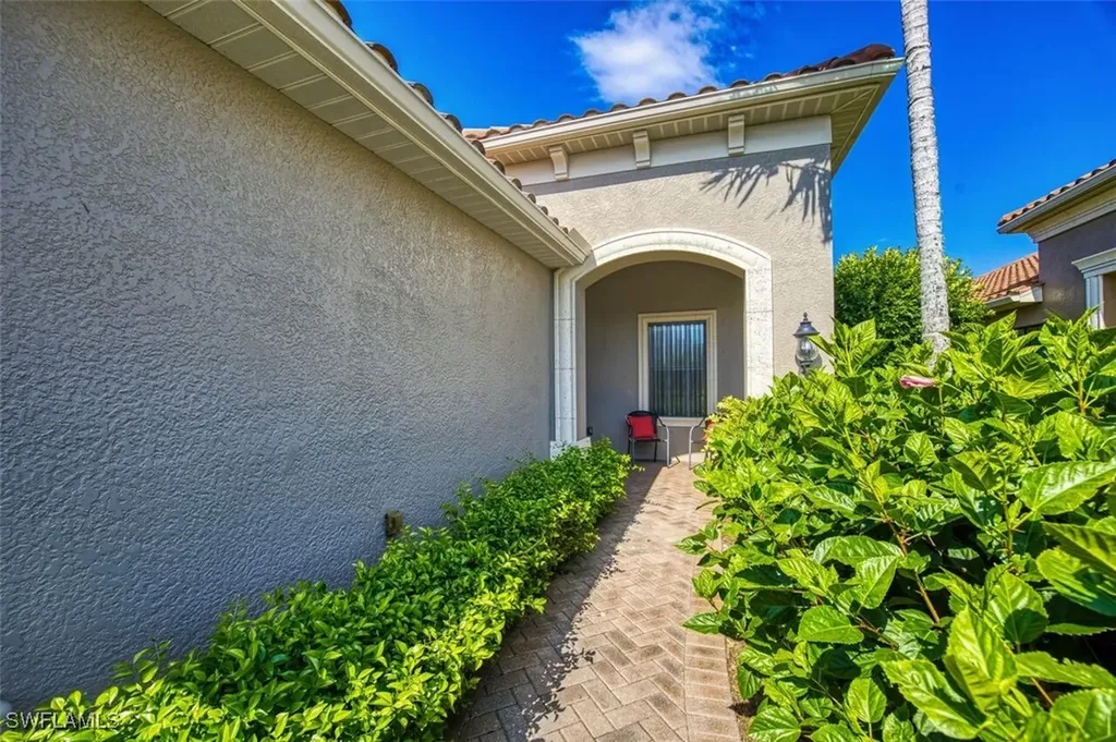 4625 Waterscape Lane Fort Myers FL 33966