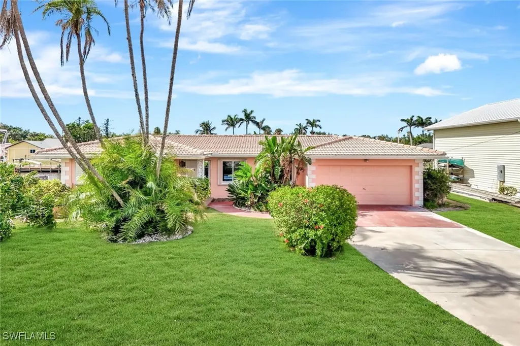 5428 SW 2nd Place Cape Coral FL 33914