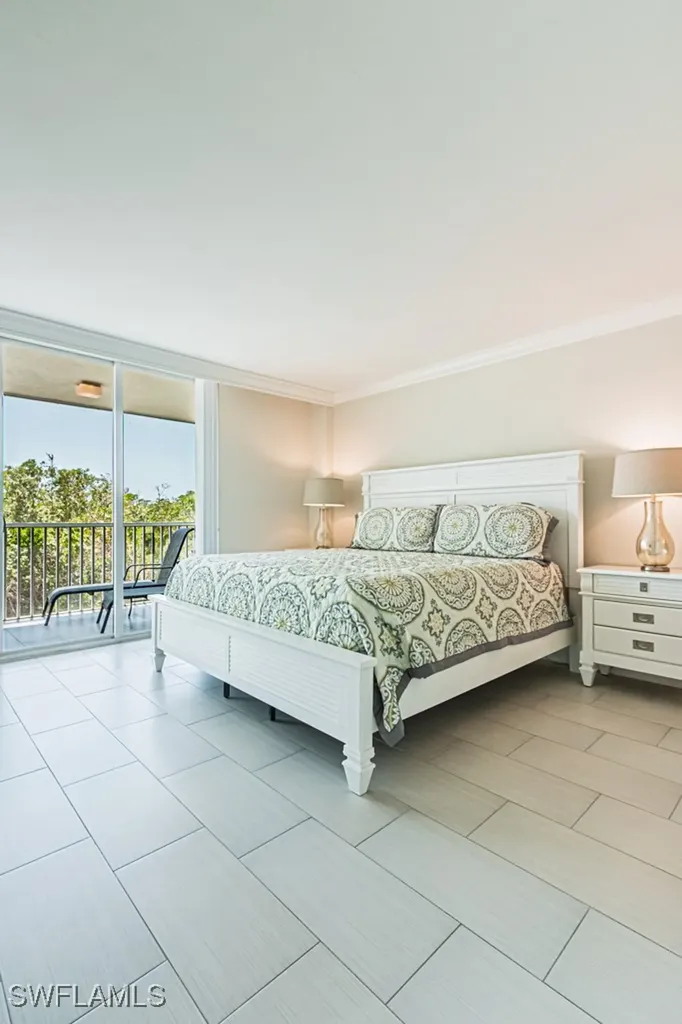 5 Bluebill Avenue Naples FL 34108