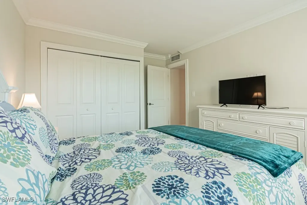5 Bluebill Avenue Naples FL 34108