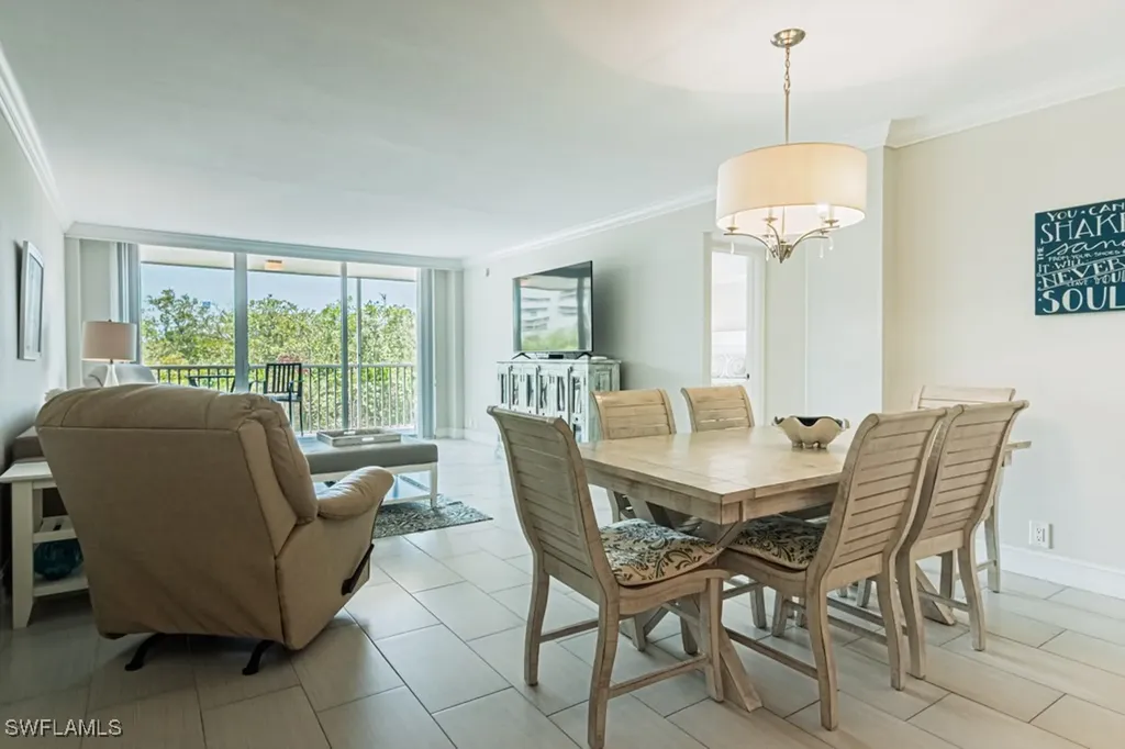5 Bluebill Avenue Naples FL 34108
