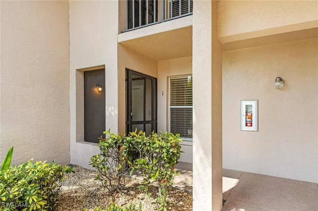 5731 Foxlake Drive North Fort Myers FL 33917