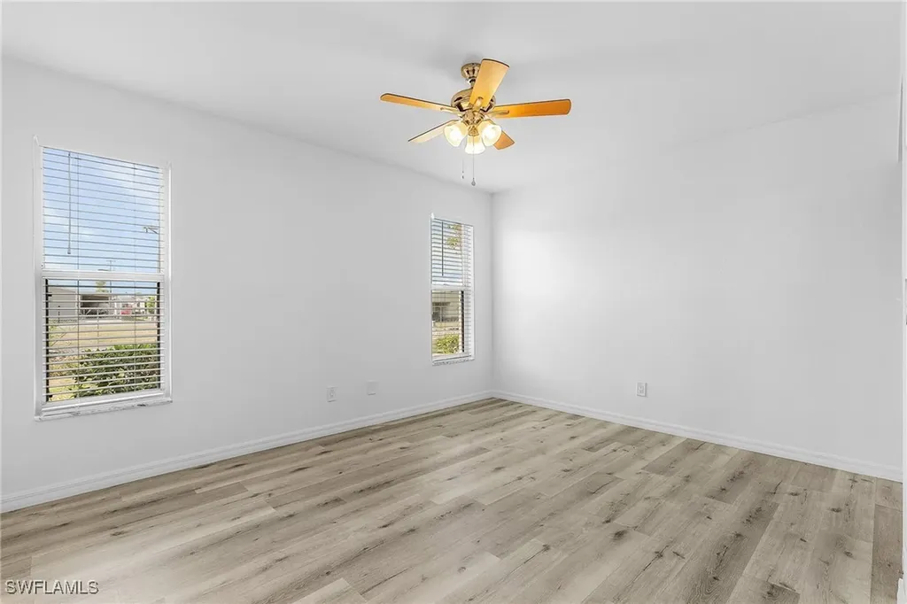 5731 Foxlake Drive North Fort Myers FL 33917