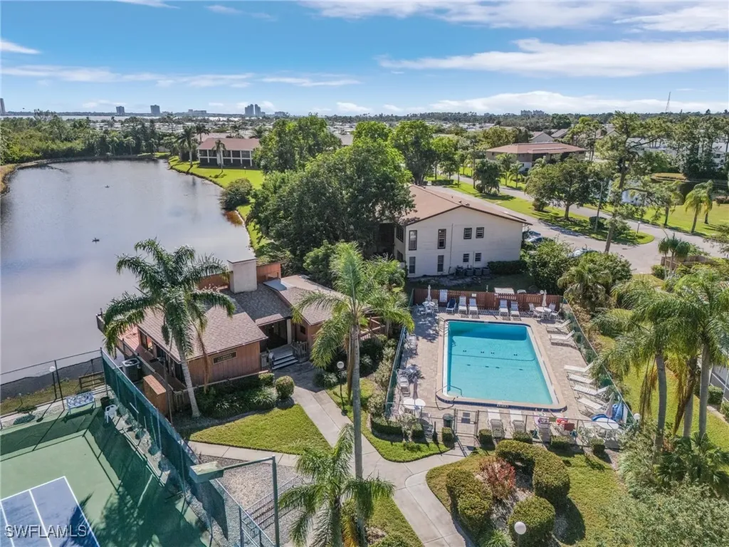 5731 Foxlake Drive North Fort Myers FL 33917