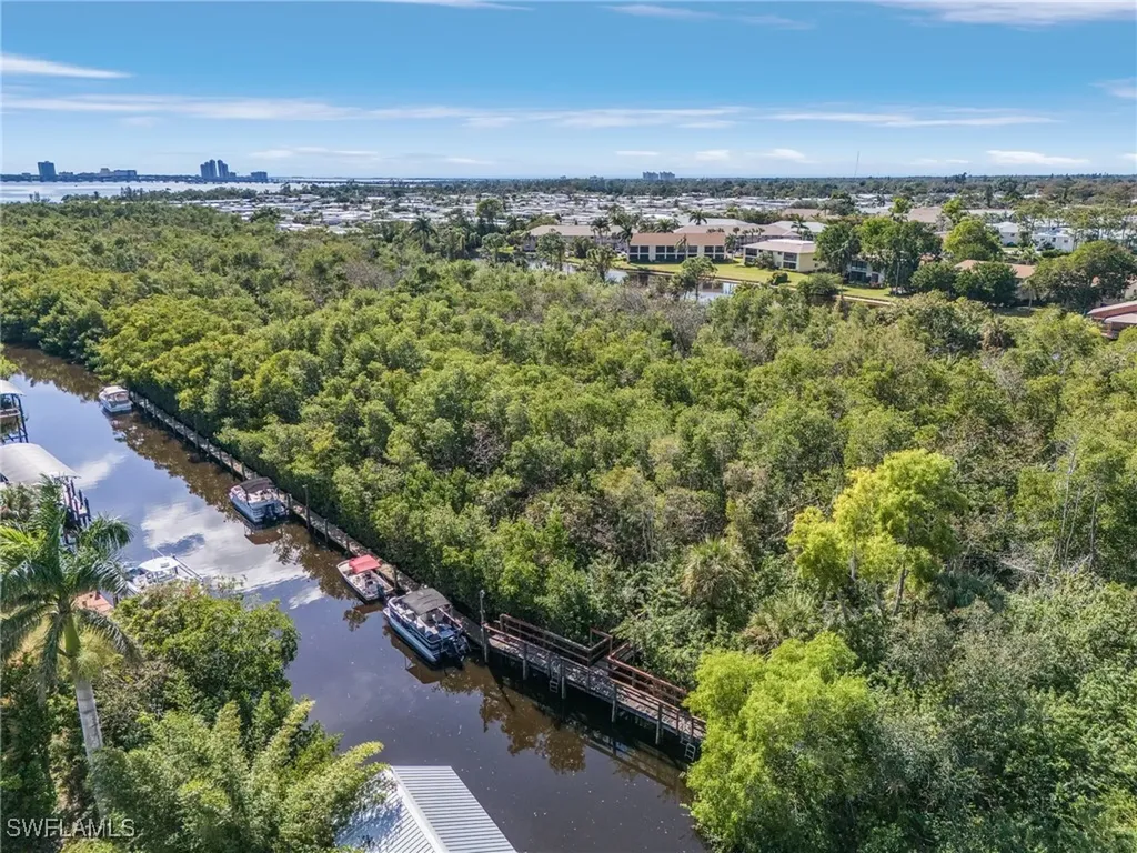 5731 Foxlake Drive North Fort Myers FL 33917