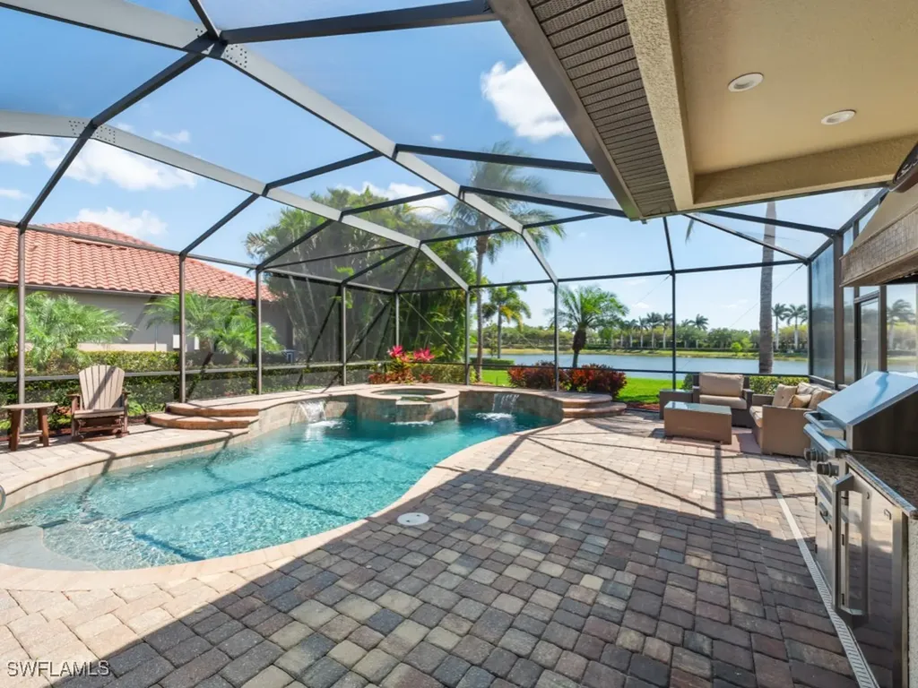 9430 Italia Way Naples FL 34113