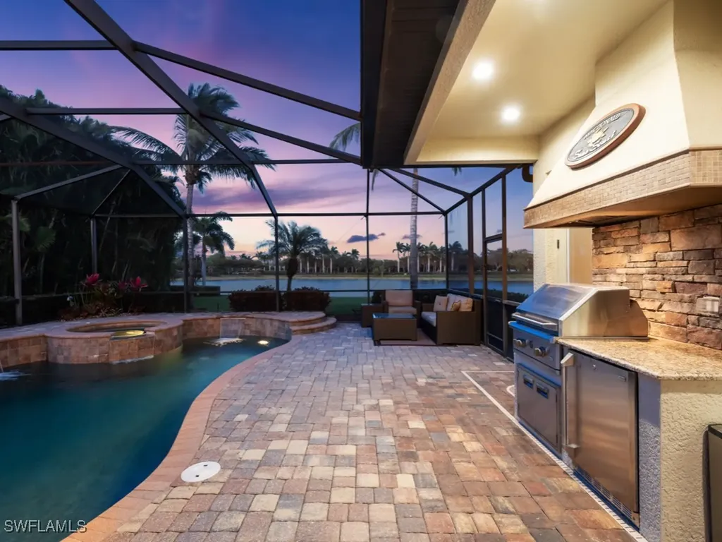 9430 Italia Way Naples FL 34113