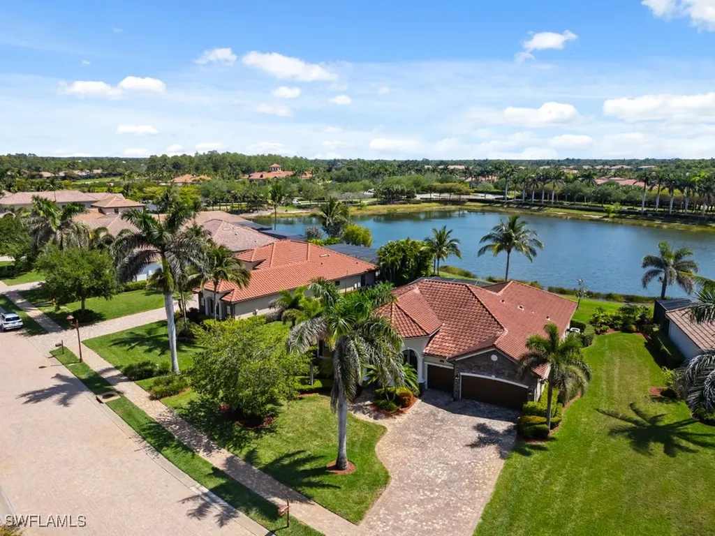 9430 Italia Way Naples FL 34113