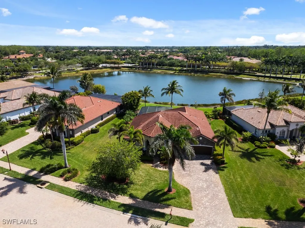 9430 Italia Way Naples FL 34113
