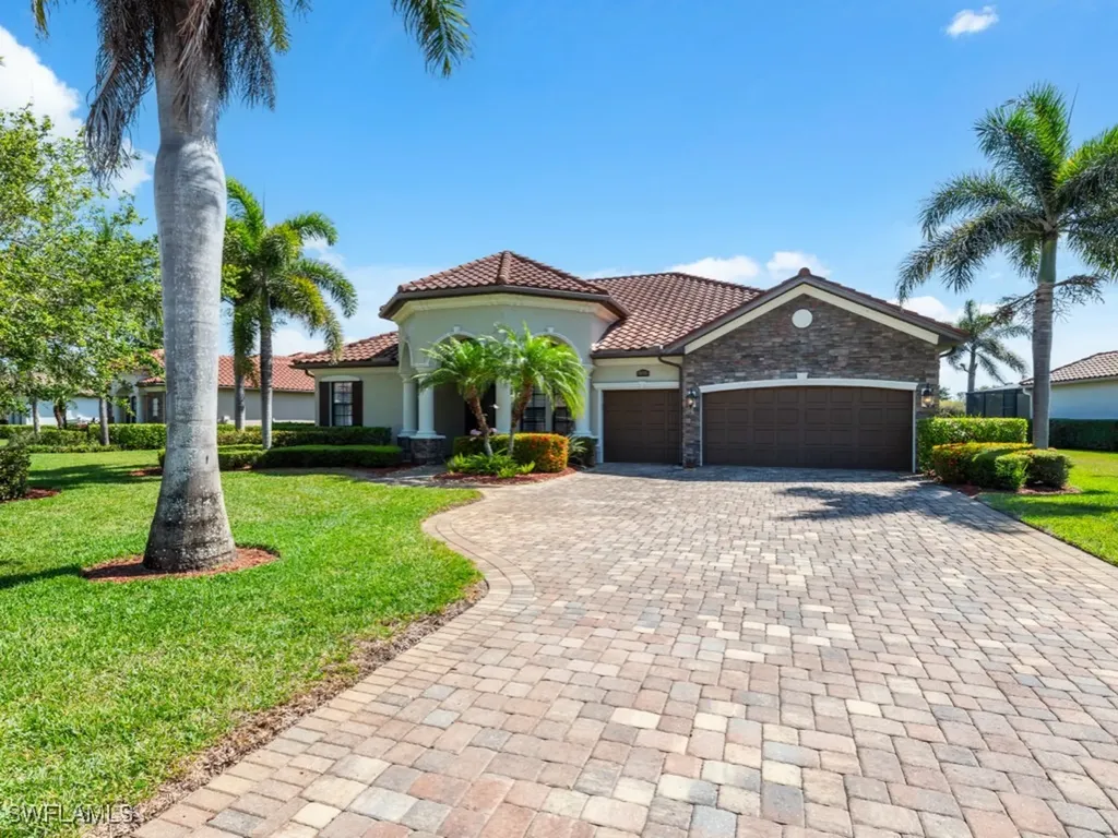 9430 Italia Way Naples FL 34113