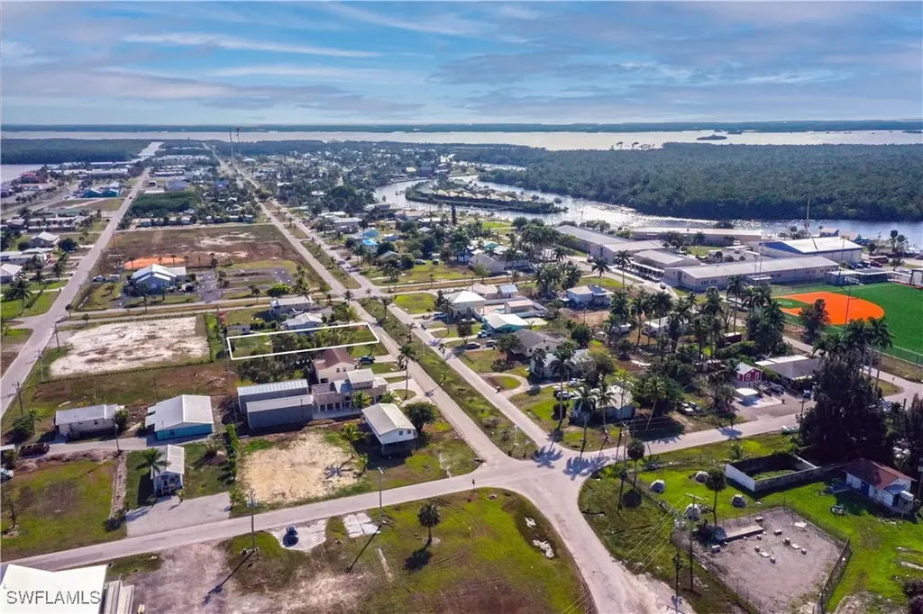 506 Copeland Avenue N Everglades City FL 34139