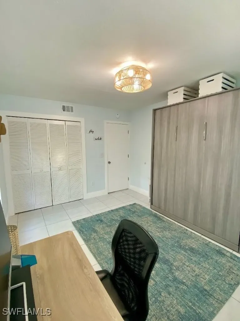 4500 SE 5th Place Cape Coral FL 33904