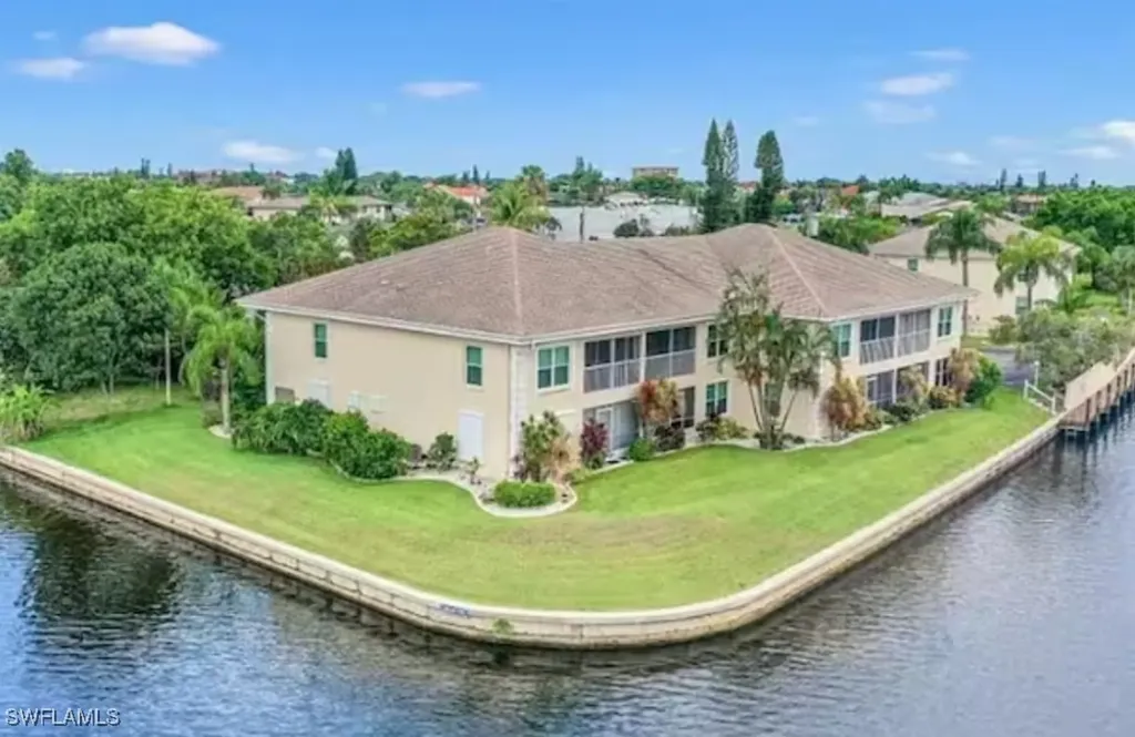 4500 SE 5th Place Cape Coral FL 33904