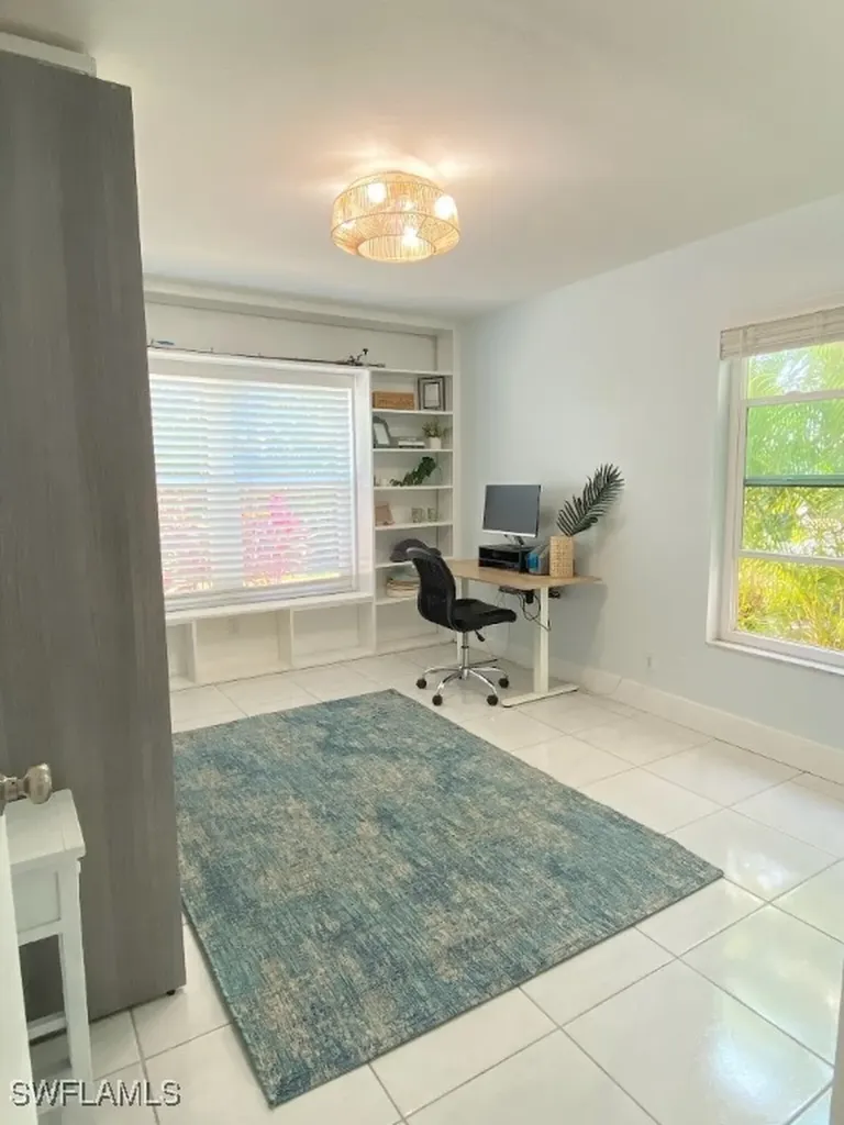 4500 SE 5th Place Cape Coral FL 33904