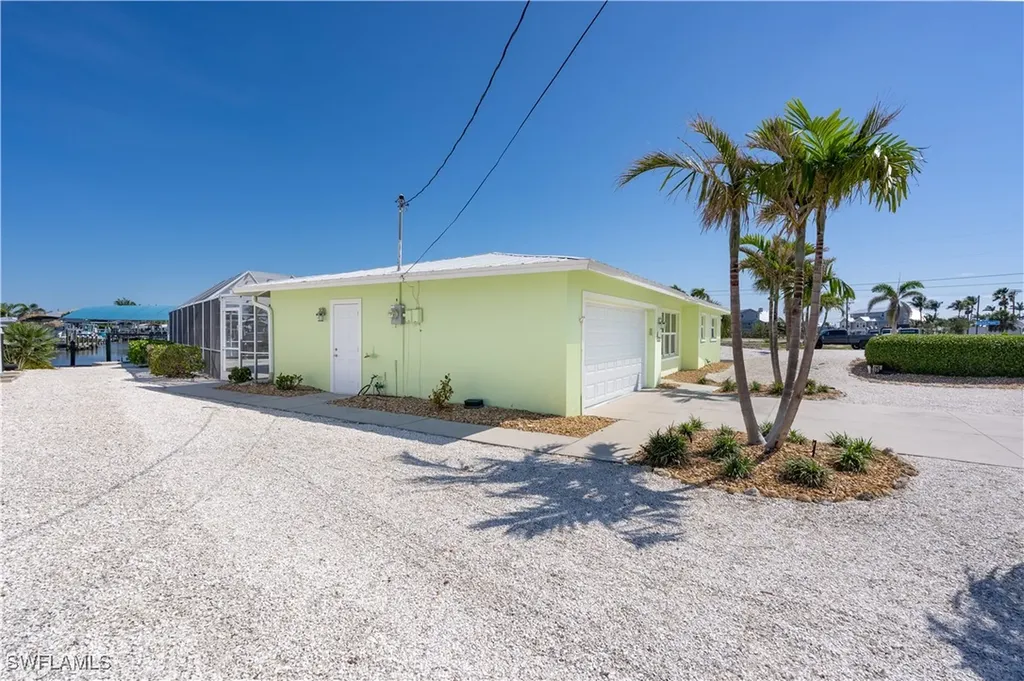 3226 Vacation Lane St. James City FL 33956