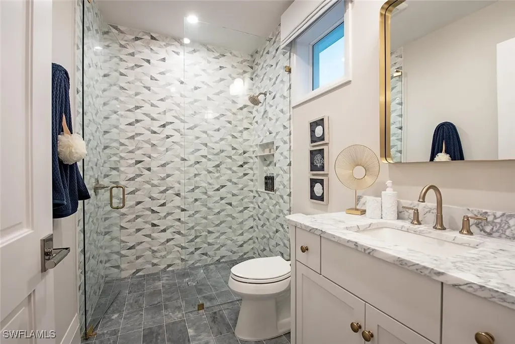 1380 Pelican Avenue Naples FL 34102