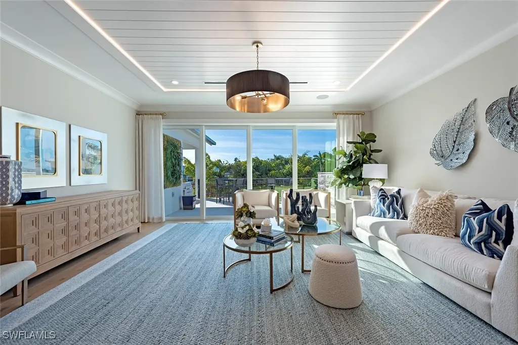 1380 Pelican Avenue Naples FL 34102