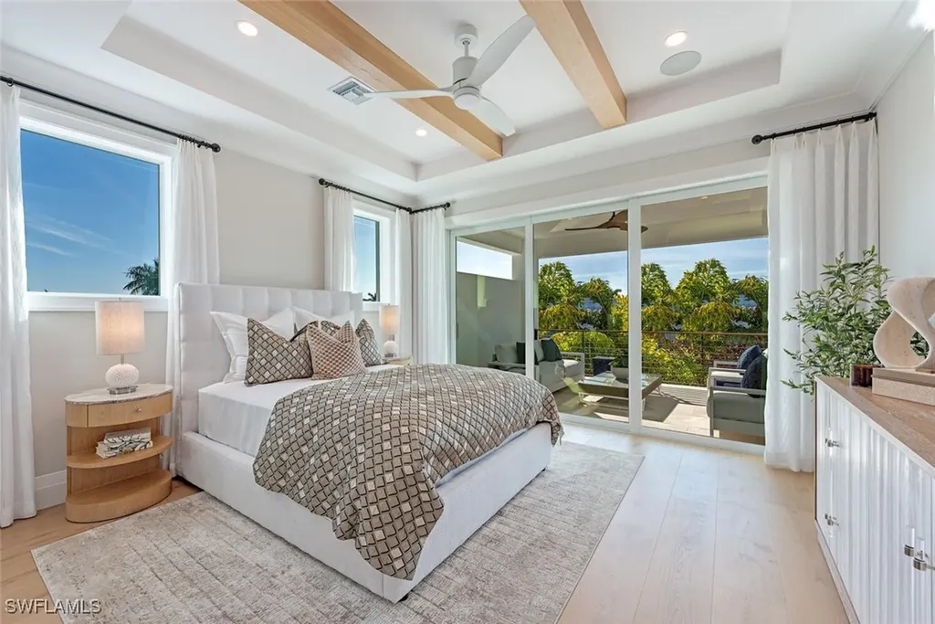1380 Pelican Avenue Naples FL 34102