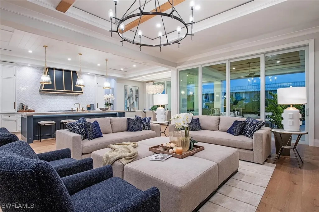 1380 Pelican Avenue Naples FL 34102