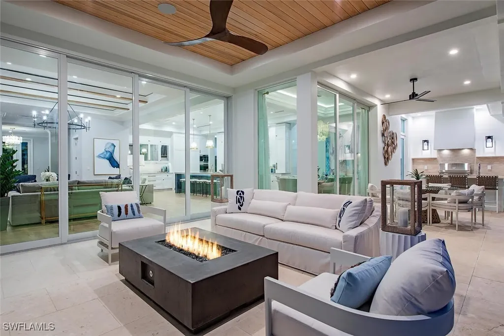 1380 Pelican Avenue Naples FL 34102