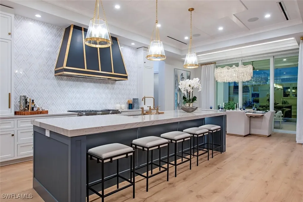 1380 Pelican Avenue Naples FL 34102