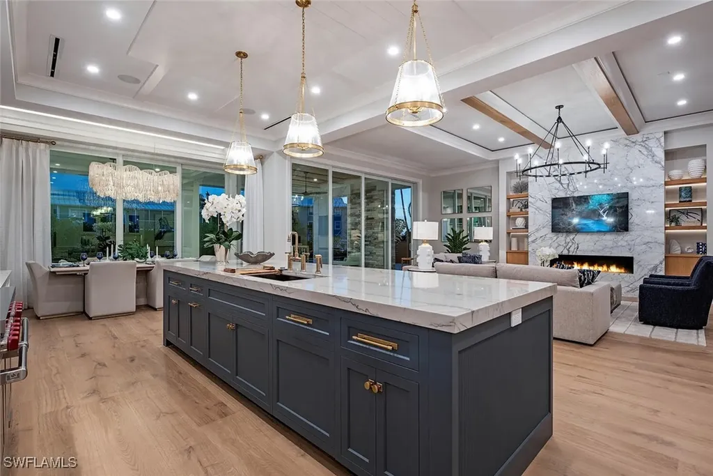 1380 Pelican Avenue Naples FL 34102
