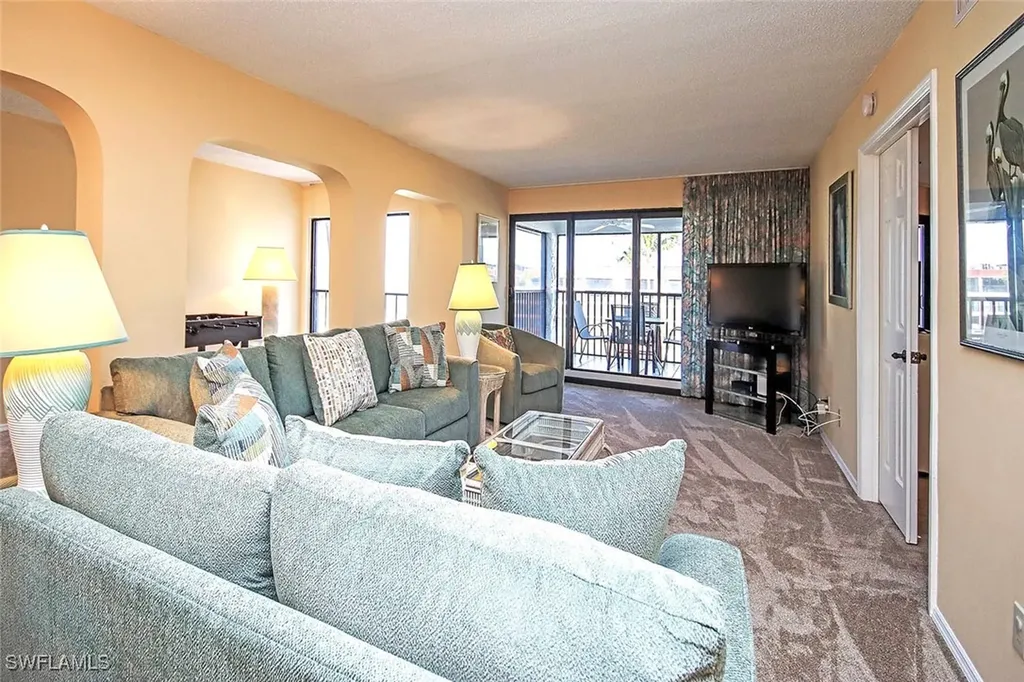 2445 W Gulf Drive Sanibel FL 33957